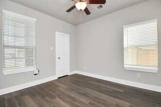 10602 Wildflower Vw Dr in Rosharon, TX - Building Photo - Building Photo