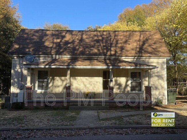 207 S 3rd St in Easley, SC - Building Photo - Building Photo