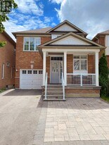 102 Orchard Hill Blvd in Markham, ON - Building Photo