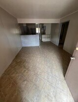 5432 Makeig St in Houston, TX - Building Photo