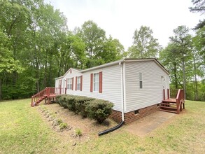 3199 Alexander Ferry Rd in Boydton, VA - Building Photo - Building Photo