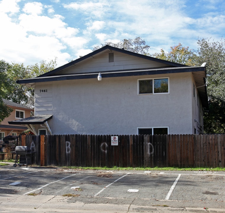 7461 Tiara Way in Citrus Heights, CA - Building Photo