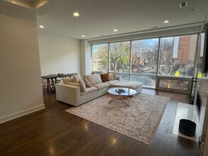 1870 N Damen Ave in Chicago, IL - Building Photo - Building Photo