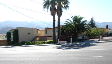 4133 La Crescenta Ave in La Crescenta, CA - Building Photo - Building Photo