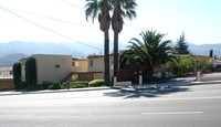 4133 La Crescenta Ave in La Crescenta, CA - Foto de edificio - Building Photo