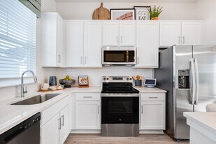 Yardly Eden in Arlington, TX - Building Photo