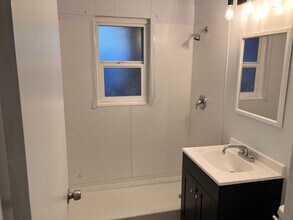 857 Roger Ave in South Lake Tahoe, CA - Building Photo - Building Photo