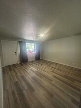 1635 E 5th N in Mountain Home, ID - Building Photo - Building Photo