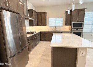 10457 W Salter Dr in Peoria, AZ - Building Photo - Building Photo