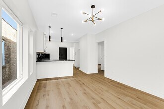 7933 S Paulina St in Chicago, IL - Building Photo - Building Photo