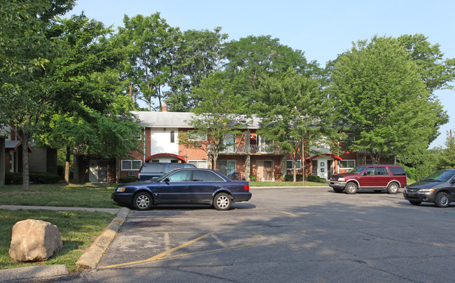 Westbrook Apartments in Cincinnati, OH - Foto de edificio - Building Photo