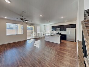 9140 Taft Point Ct in Las Vegas, NV - Building Photo - Building Photo