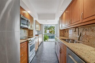 3769 NE 209th Terrace in Aventura, FL - Building Photo - Building Photo