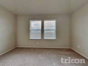 5217 Sidesaddle Dr in Georgetown, TX - Building Photo - Building Photo