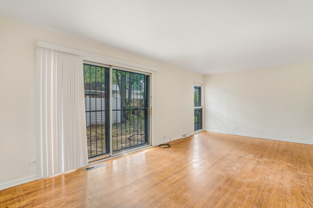11526 S Racine Ave in Chicago, IL - Building Photo
