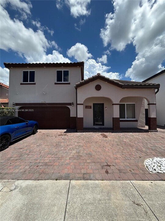 7323 SW 158th Ave in Miami, FL - Building Photo