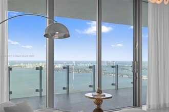 700 NE 26th Terrace in Miami, FL - Building Photo - Building Photo