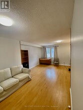 30-30 Buddleswood Ct in Toronto, ON - Building Photo - Building Photo