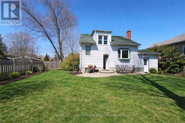 392 Elmwood Ave in Richmond Hill, ON - Building Photo - Building Photo