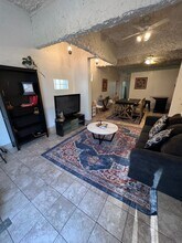 1412 N Ashland Ave in Chicago, IL - Building Photo - Building Photo