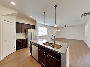 5048 Trailwater Dr in Nashville, TN - Building Photo - Building Photo