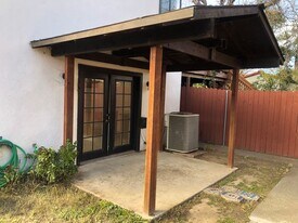 620 Suisun St in Suisun City, CA - Building Photo