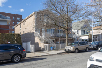 2152 81st St in Brooklyn, NY - Foto de edificio - Building Photo