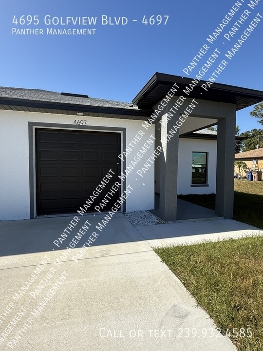 4695 Golfview Blvd-Unit -4697 in Lehigh Acres, FL - Building Photo