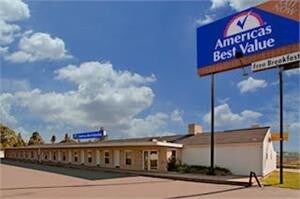 Valued Stay Mayflower in Madison, WI - Building Photo