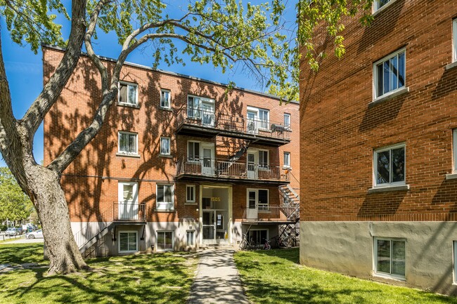 1465-1505 Ouimet Rue in Montréal, QC - Building Photo - Building Photo