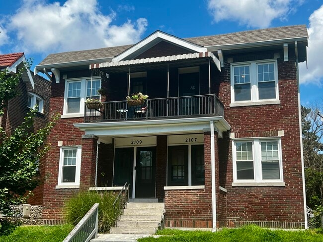 2107 Maury Ave