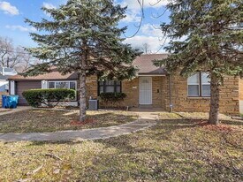 6320 Graham Rd in Berkeley, MO - Building Photo