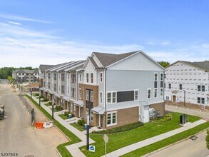 8 Jessica Ln in Union, NJ - Building Photo - Building Photo