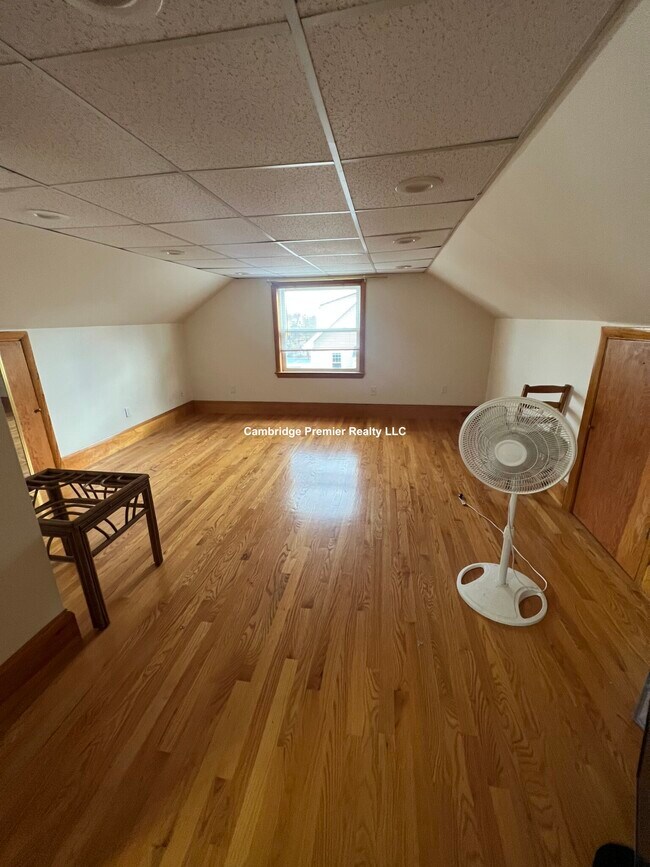 19 Adams St, Unit 2 in Arlington, MA - Building Photo - Building Photo