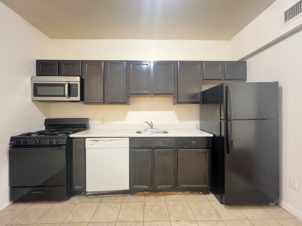132 Stegman St, Unit 3L in Jersey City, NJ - Building Photo