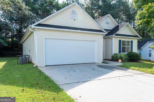235 Summer Hill Cir in Stockbridge, GA - Building Photo - Building Photo