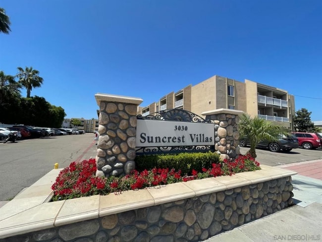 3030 Suncrest Dr in San Diego, CA - Building Photo - Building Photo