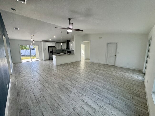 1872 Tulane Ave SE in Palm Bay, FL - Building Photo - Building Photo