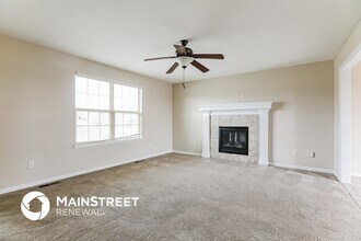 422 Sunflower Dr in Raymore, MO - Building Photo - Building Photo