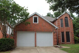 2243 Ellis Dr in Flower Mound, TX - Building Photo
