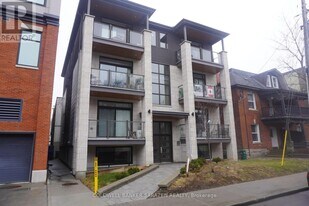 7 Monk St in Ottawa, ON - Building Photo