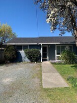 516 16 St SE in Puyallup, WA - Building Photo