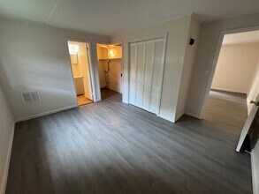 155 S Magnolia St in Maryville, TN - Building Photo - Building Photo