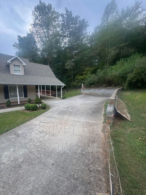 1339 English Ln in Athens, TN - Building Photo - Building Photo