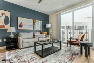 909 Mansion Dr in Frederick, MD - Building Photo