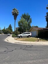 4208 Round Valley Cir in Stockton, CA - Building Photo - Building Photo