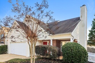 240 Greystone Cir in Hiram, GA - Foto de edificio - Building Photo