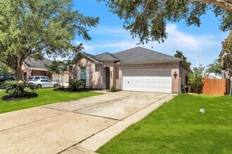 415 Abbey Ln in League City, TX - Building Photo - Building Photo