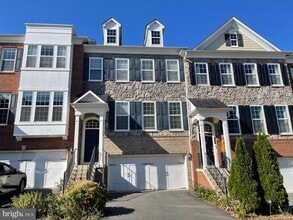 20619 Erskine Terrace in Ashburn, VA - Building Photo - Building Photo