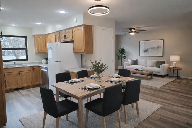 1207 E 14th St, Unit 1207